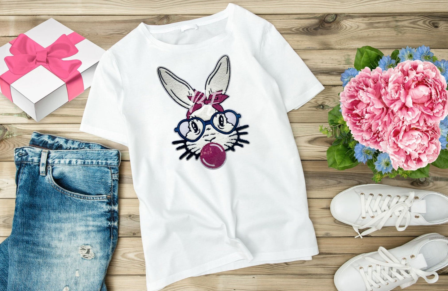 Easter Patch Easter Chenille/Sequins Smart Blue Glasses Bubble gum Blowing Bunny  Great for Easter Shirt
